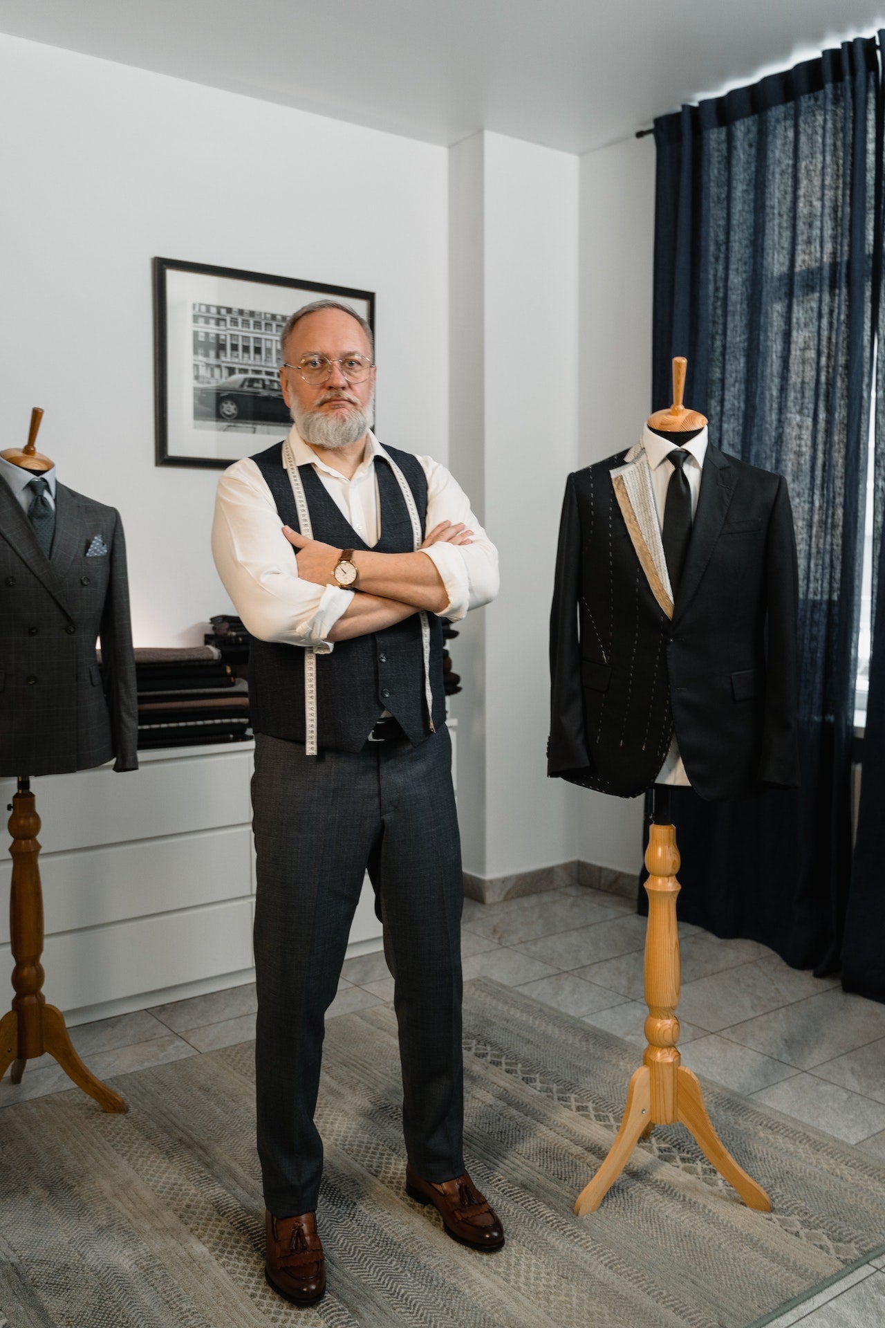 The 6 Main Collar Styles - and how to tell them apart